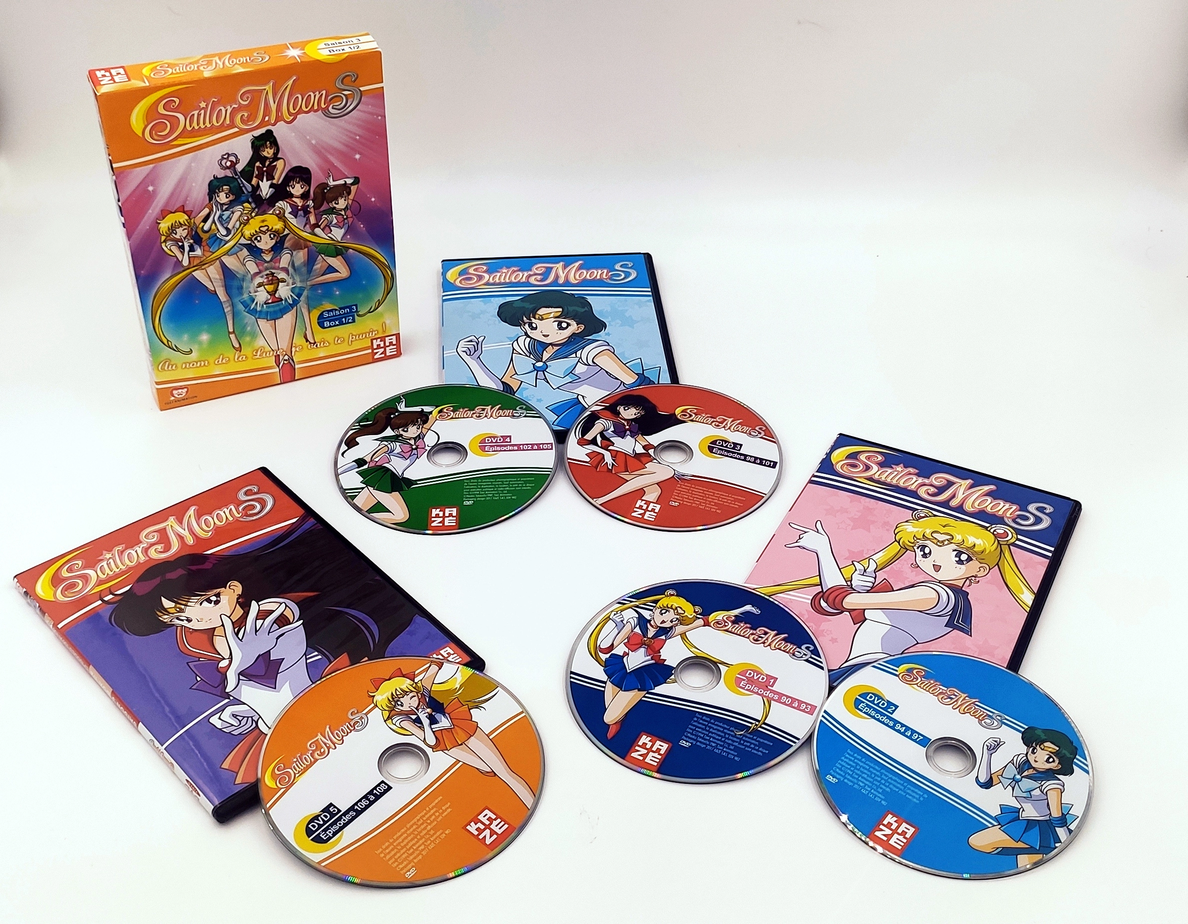 Detail 1 du coffret 1/2 KazÃƒÂ© Saison 3.